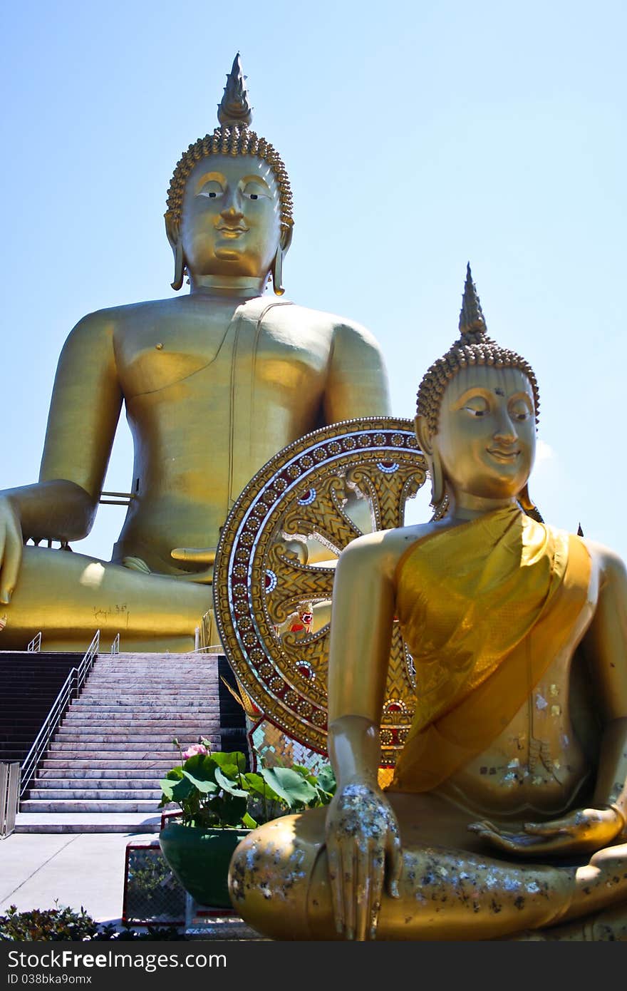 Wat Muang.