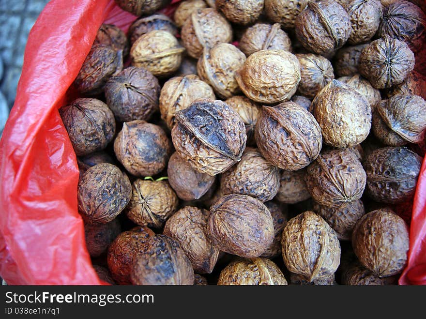 Walnut is people like to eat, one of the nuts. Very nutritious.