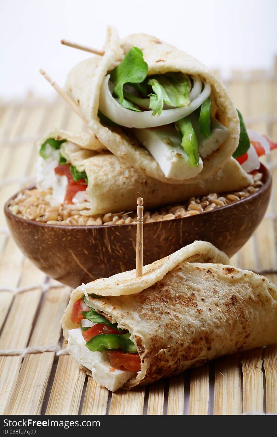 Veggie Wheat Rolls