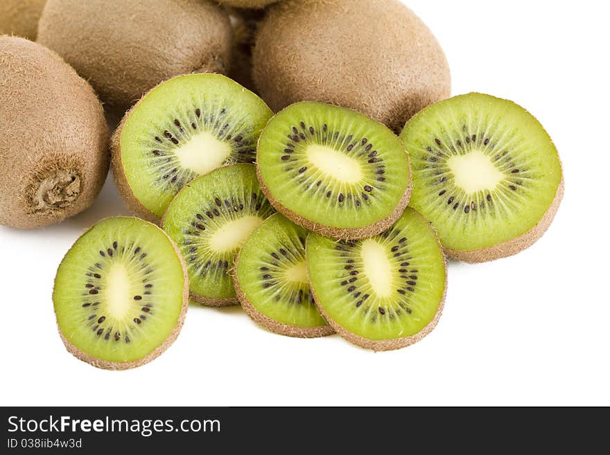 Green kiwi slices