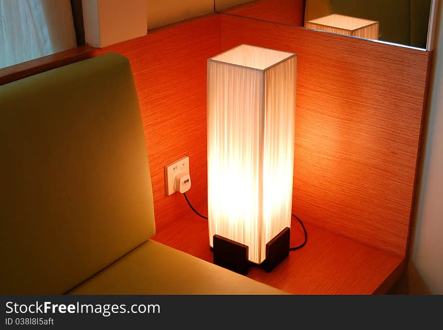 Table lamp