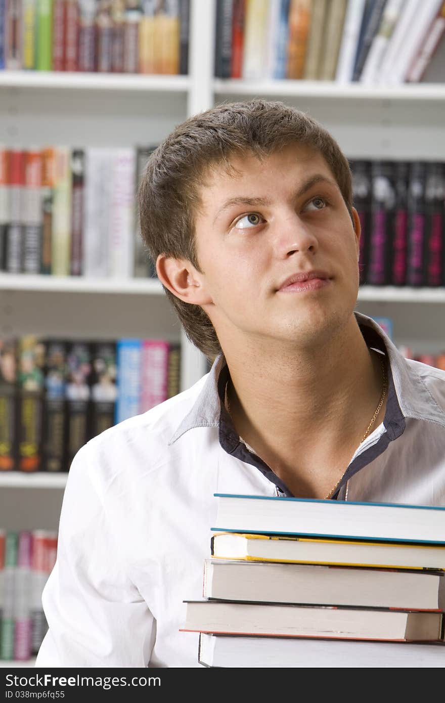 Student sitting in the library