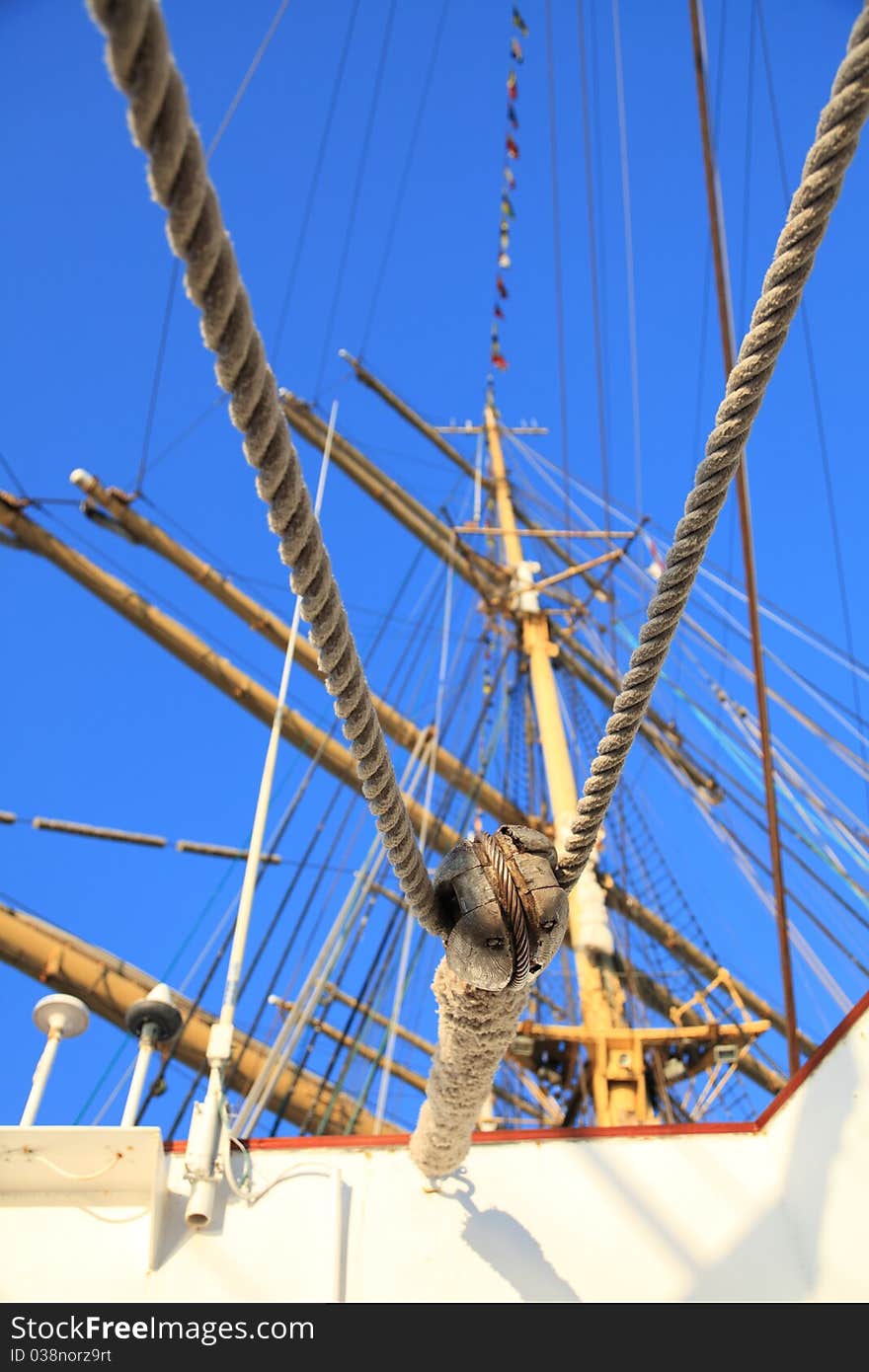 Ship tackles, Rigging on a old frigate