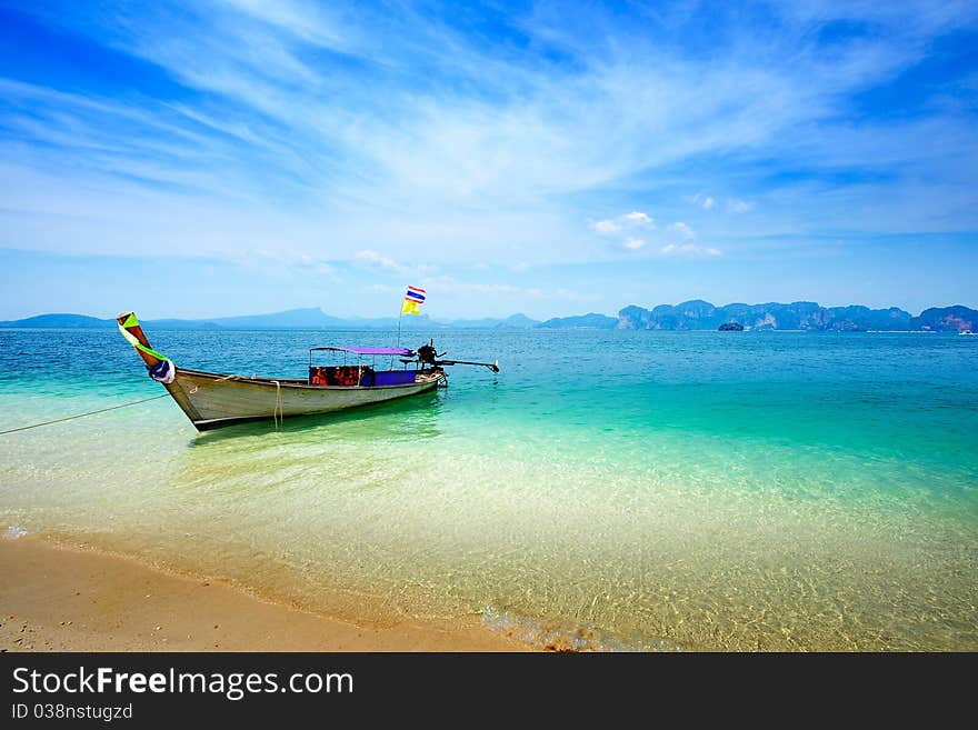 Long tail Boat   is the local boat and traditional Thai boats in many place of Thailand