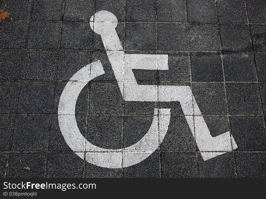 Handicapped Park Sign