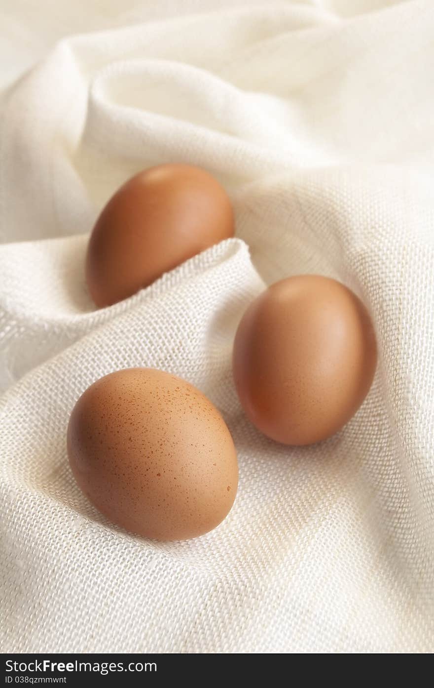 Three Eggs on the cloth