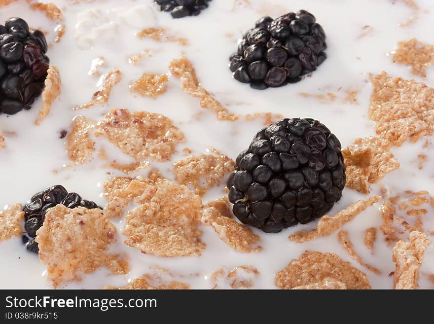 Cereals with blackberry