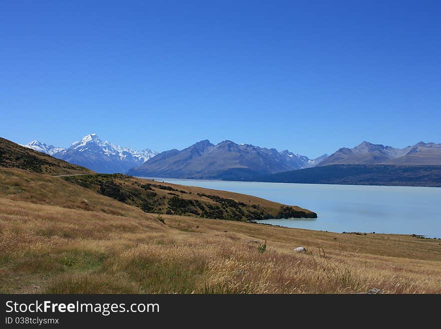 Looking towards Mt Cook over dry farmland in South Canterbury, New Zealand. Looking towards Mt Cook over dry farmland in South Canterbury, New Zealand.