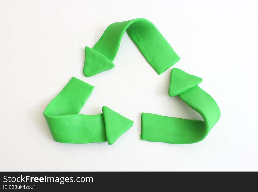 Recycle logo green media to protect the environment.