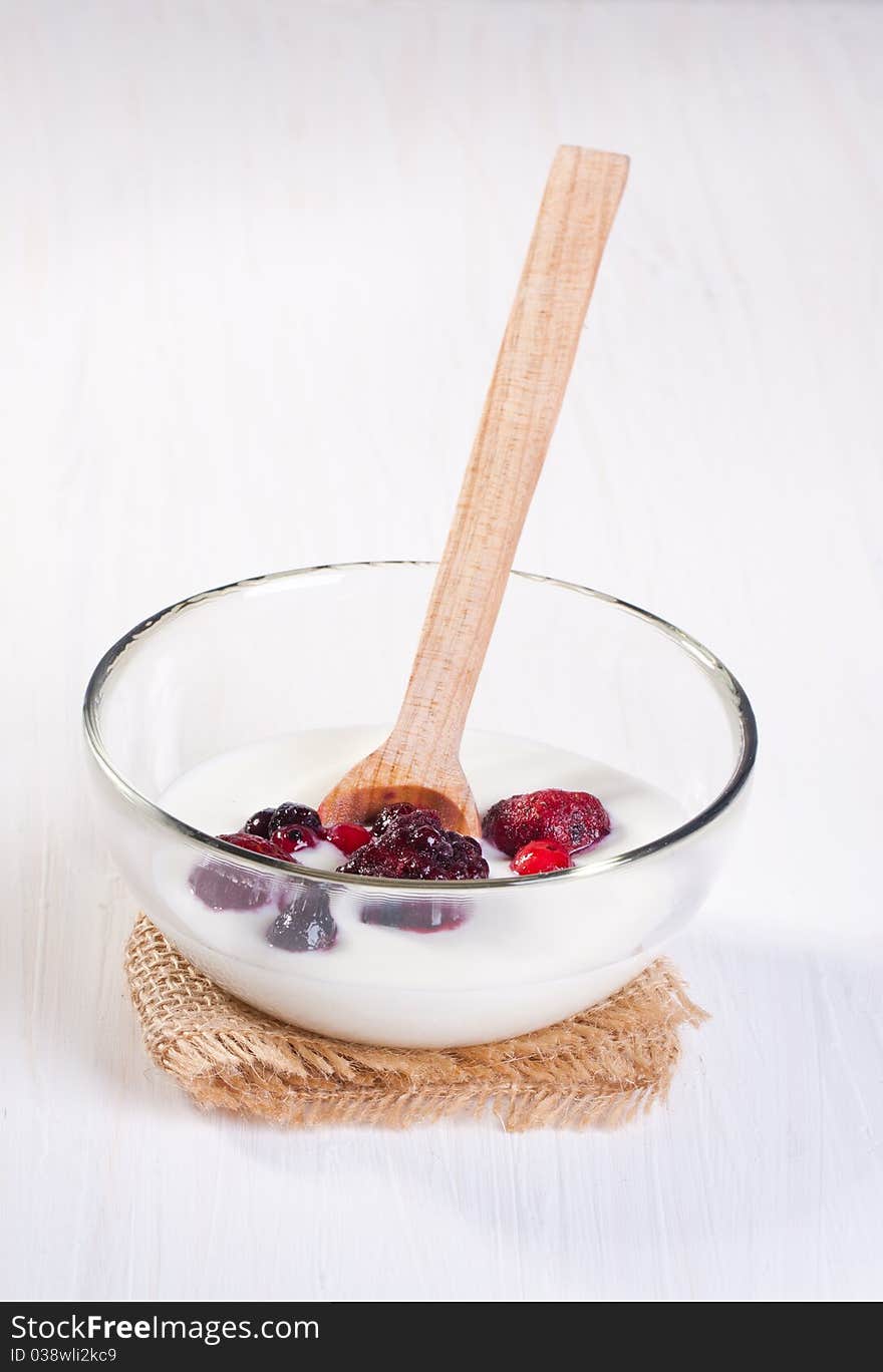 Yogurt With Berries