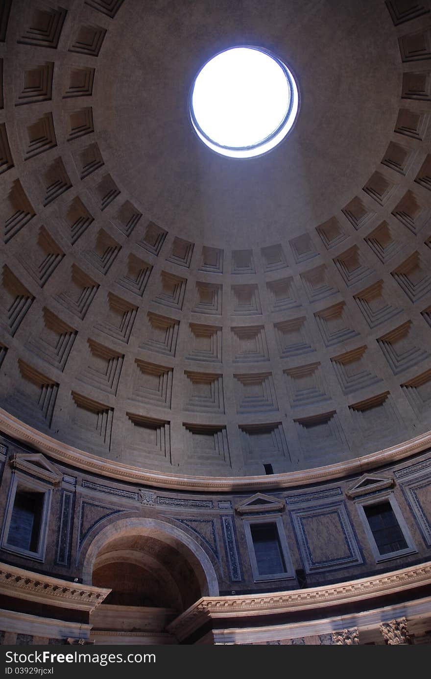 Internal view of Pantheon, Rome looking towards roof opening. Internal view of Pantheon, Rome looking towards roof opening.