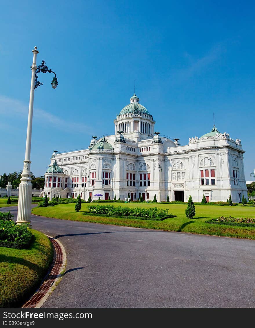 Ananta Samakom Throne Hall