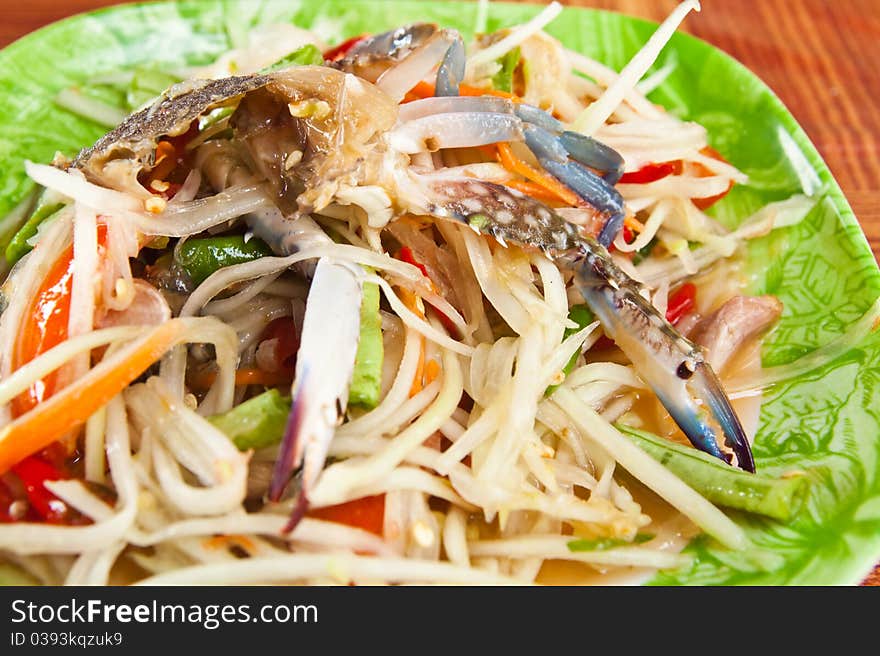 Thai papaya salad with horse crab