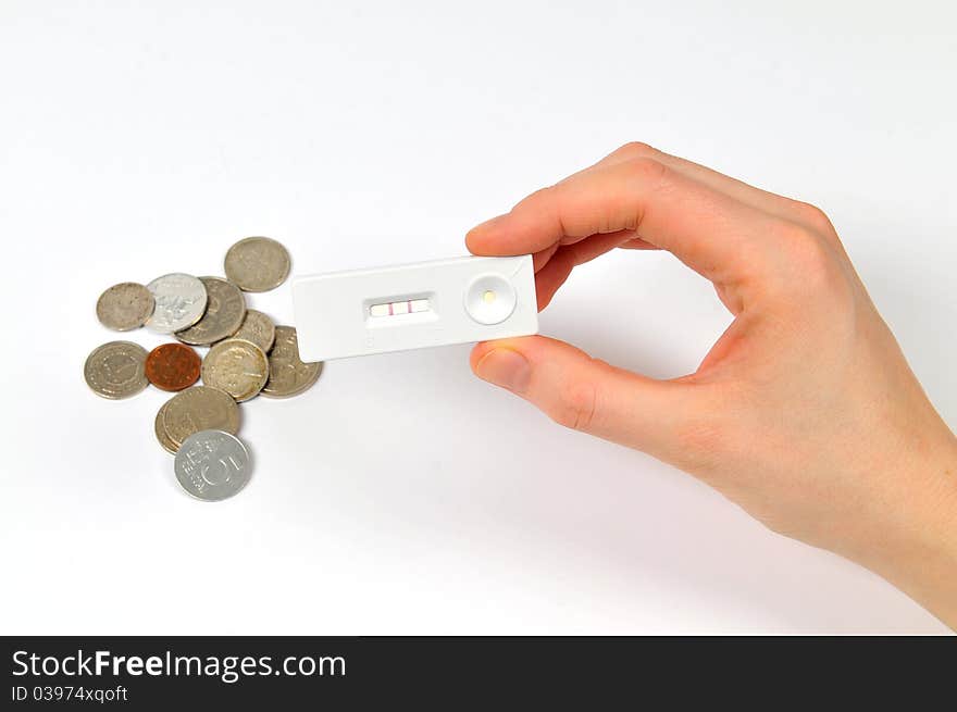 A symbolic scene illustrating money and pregnancy