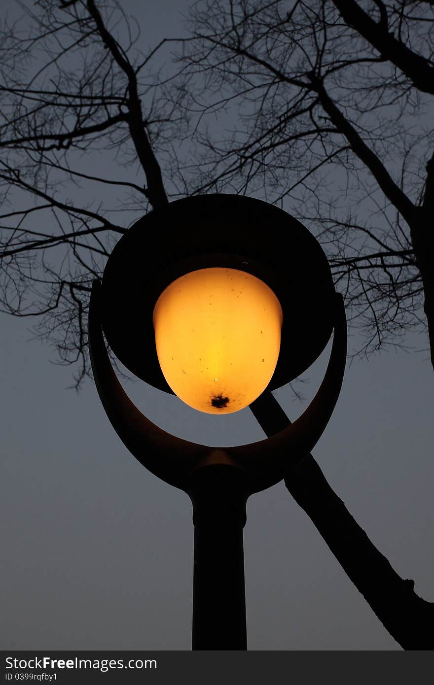 Street lamp