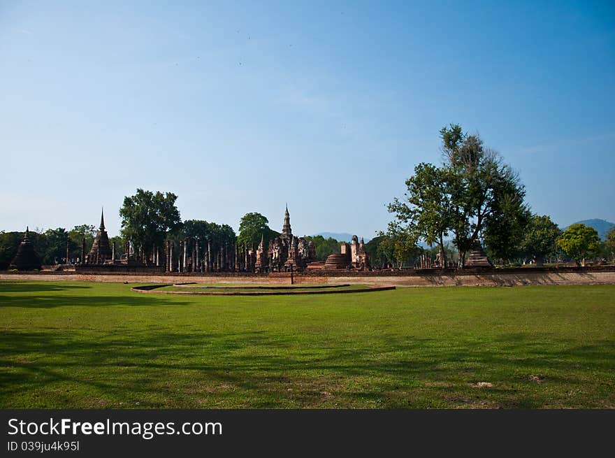 Wat mahatat sukhothai history park in thailand