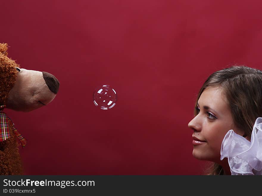 Girl with a soap bubbles