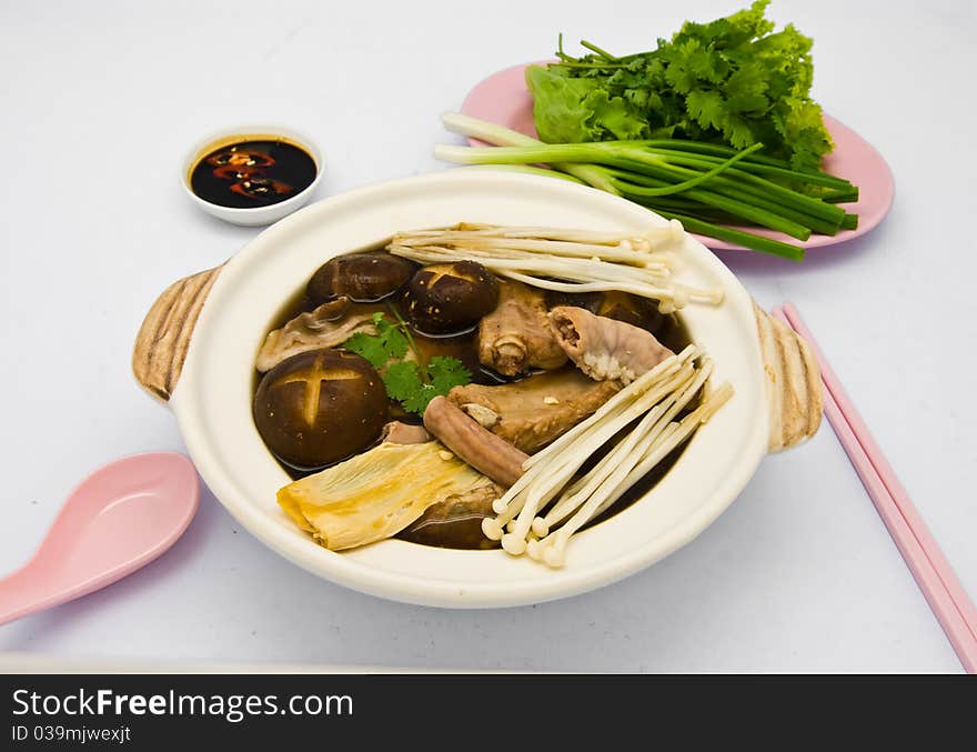 Buk Kut Teh, Pork Rib Soup with 15 Chinese Herbs