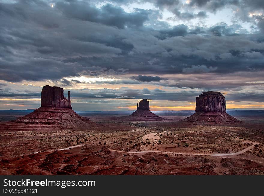 Monument valley cloudy sunrise