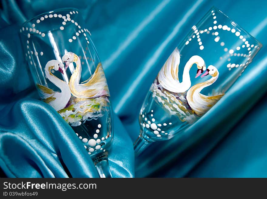 Champagne glasses.Wine glasses Swans. Champagne glasses.Wine glasses Swans