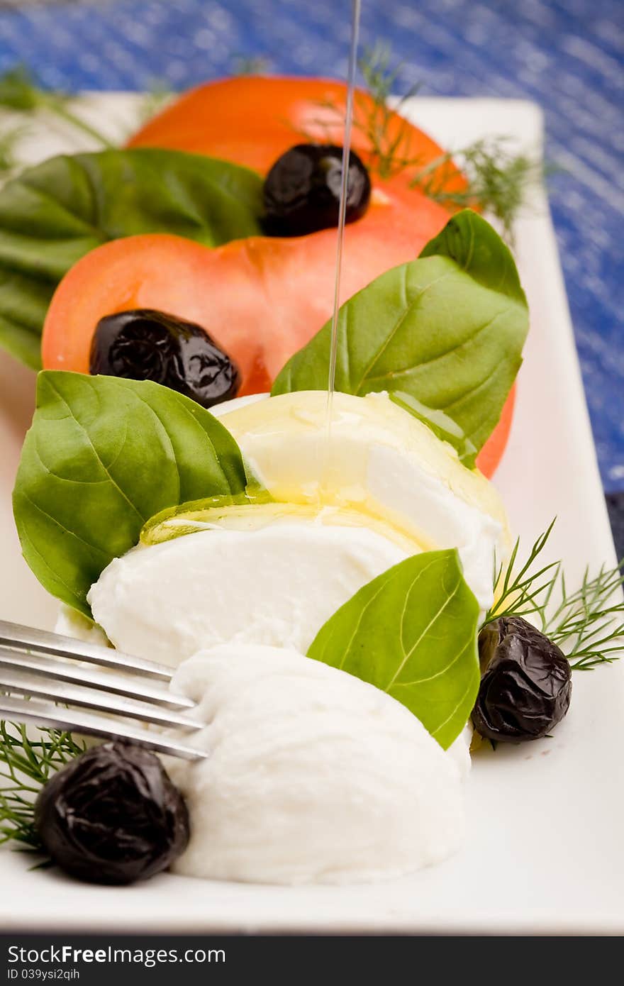 Tomatoe Mozzarella Salad