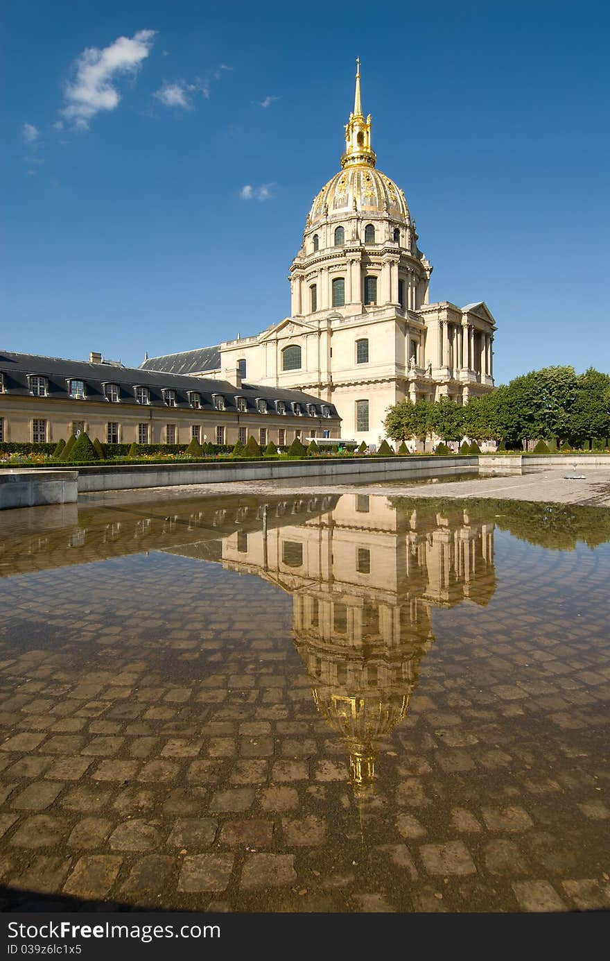 Napoleon s tomb at Les Invalides