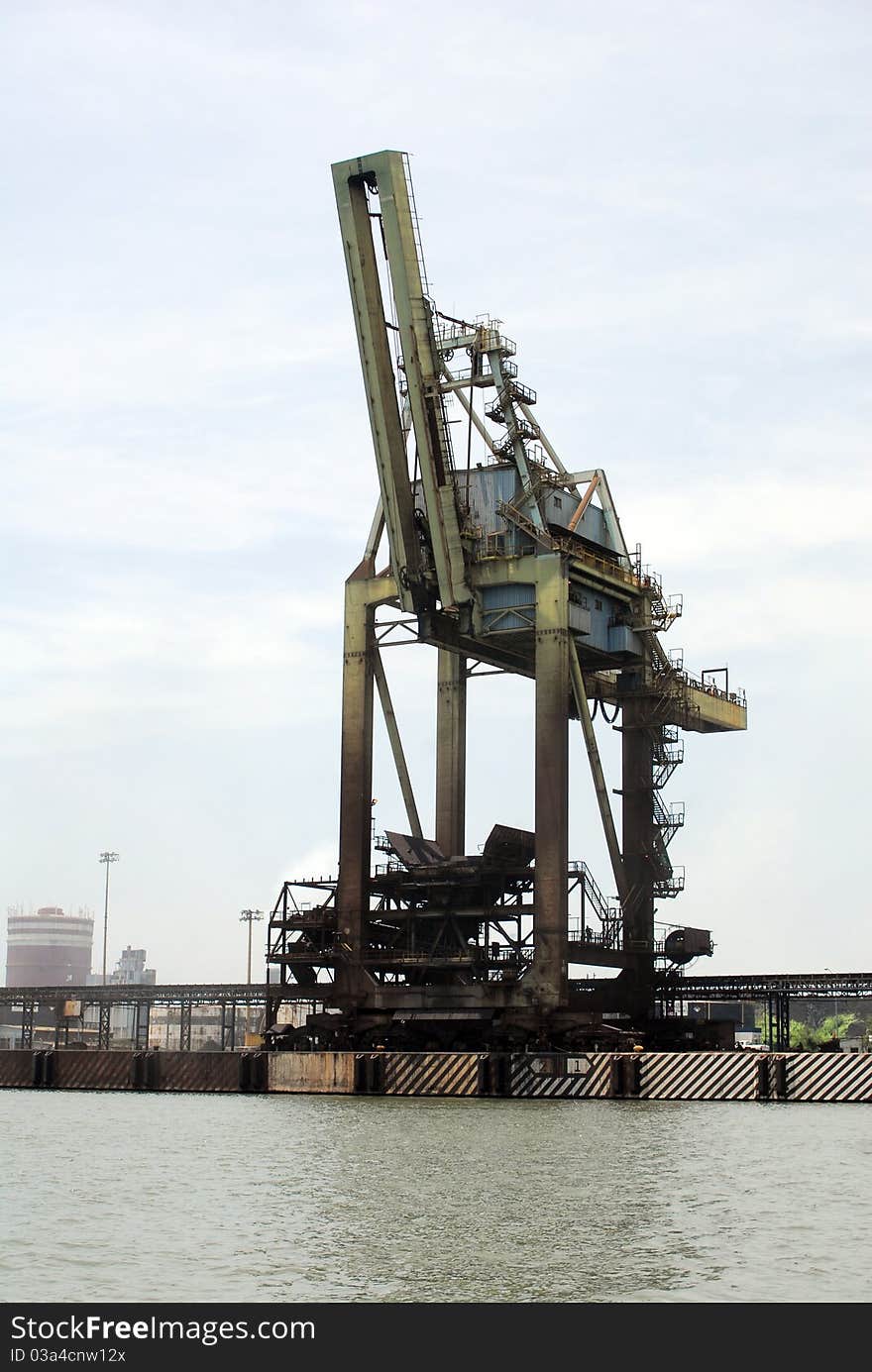 Cargo Crane