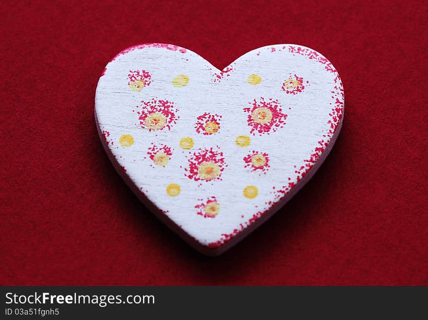 Patterned white heart