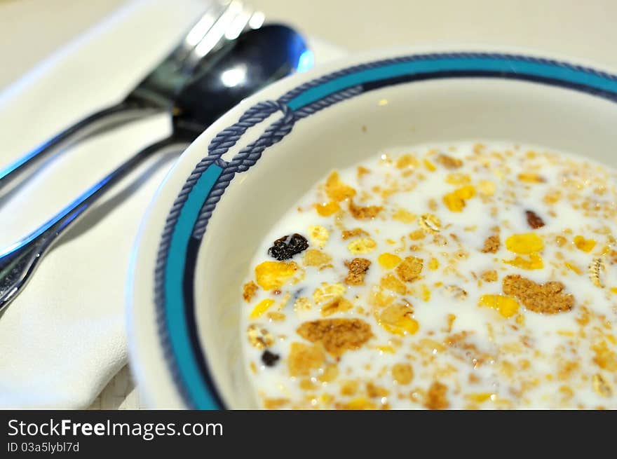 Healthy and nutritious breakfast cereal prepared with fresh milk. Healthy and nutritious breakfast cereal prepared with fresh milk.