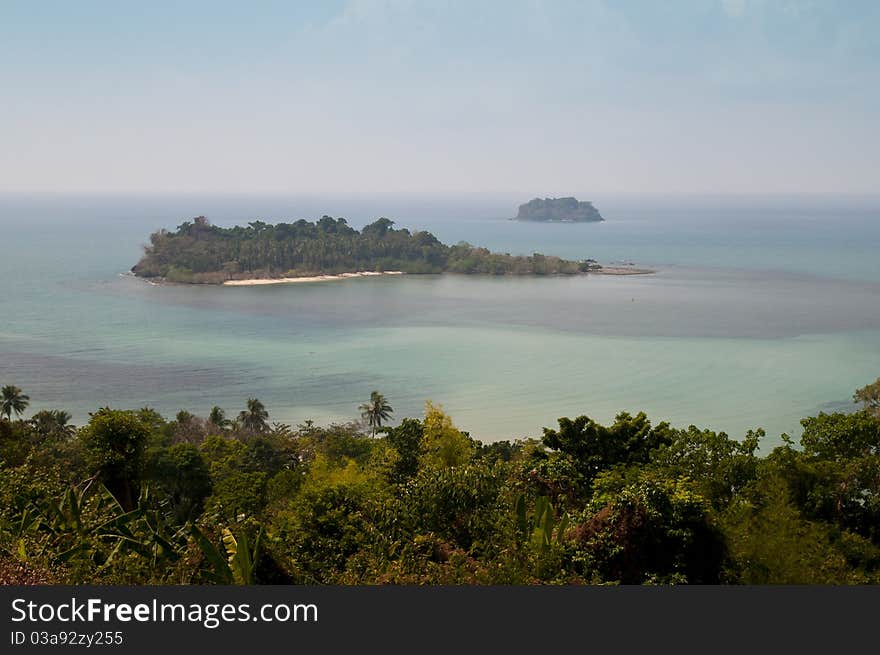 Smal uninhabited tropical Islands of Koh chang, Thailand. Smal uninhabited tropical Islands of Koh chang, Thailand