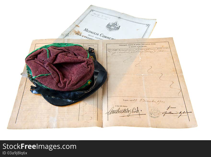 Old hat of Garibaldi, commemorative medals and documents of the Italian war for independence. Old hat of Garibaldi, commemorative medals and documents of the Italian war for independence.