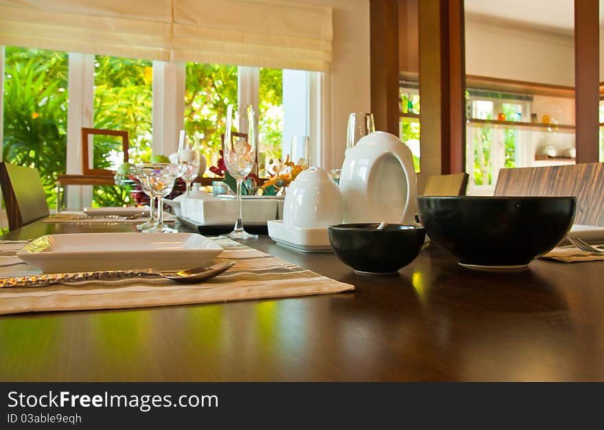 Kitchenware on the table in the kitchen