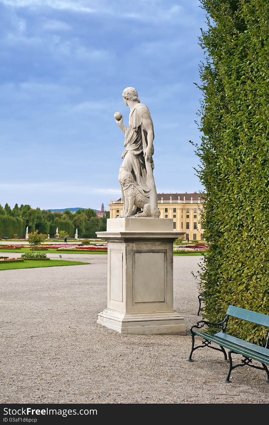 Statue in Schonbrunn garden