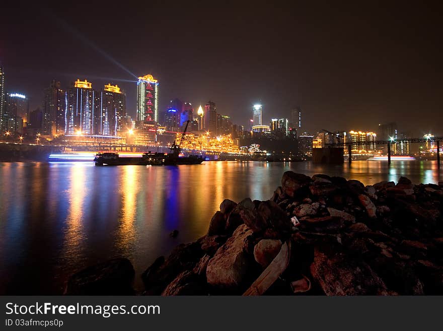 This is Chongqing City, the city famous for its biggest dam in China. It locats in the join of Yangzi River and Jialinjiang River. This is Chongqing City, the city famous for its biggest dam in China. It locats in the join of Yangzi River and Jialinjiang River.