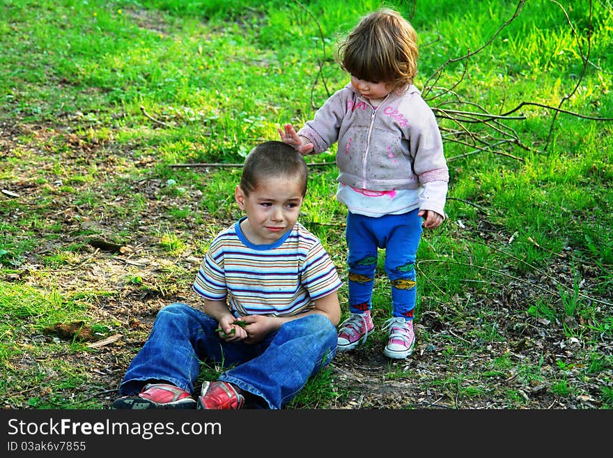 The little girl soothes upset boy