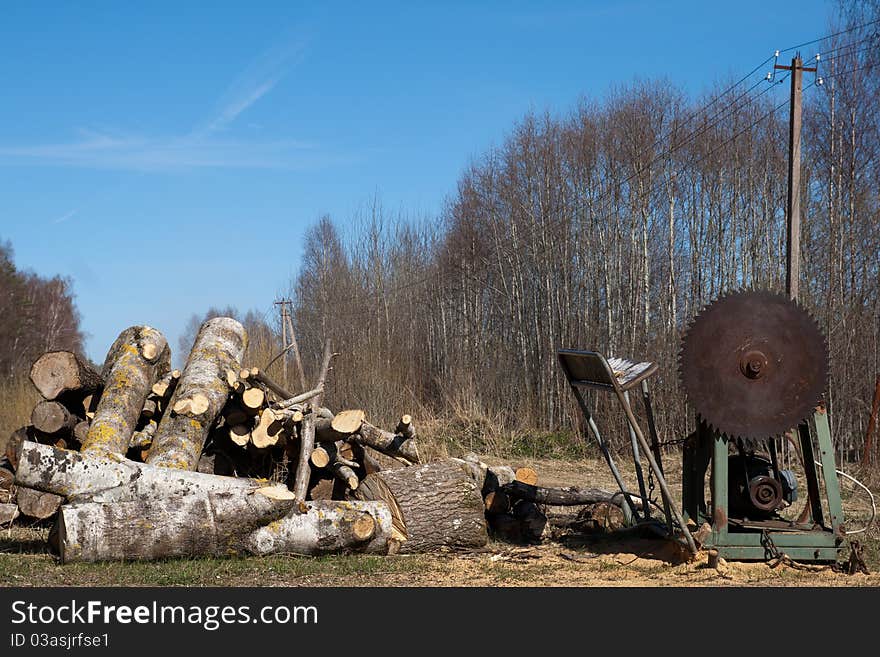 Old machine circular saw - buzz saw