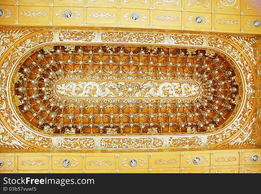 Image of gold wall at temple