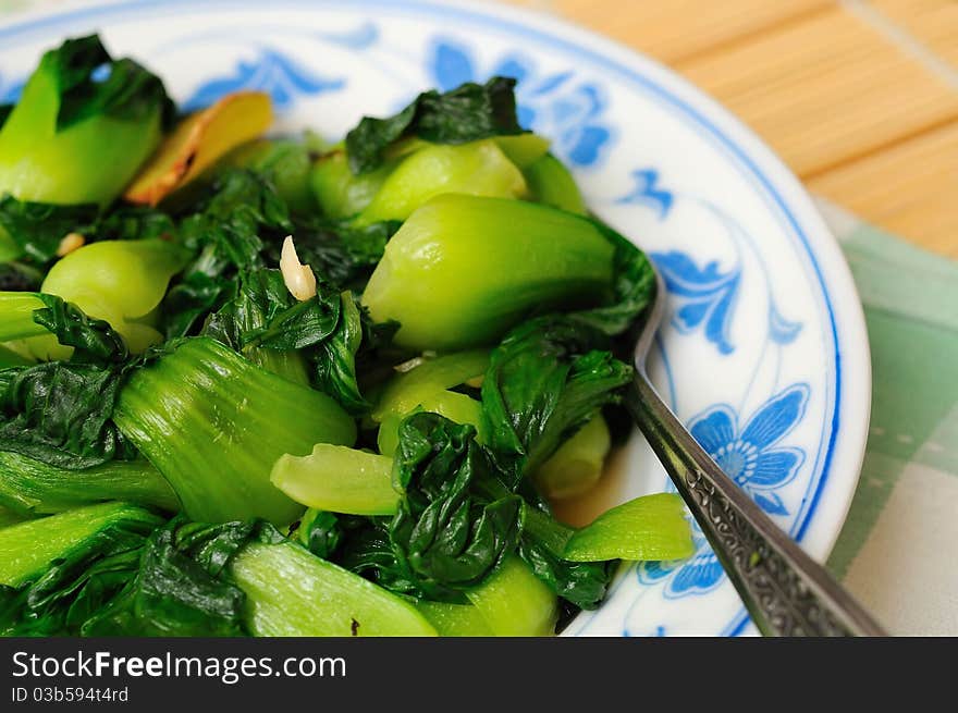 Simple and healthy green vegetable cuisine. Simple and healthy green vegetable cuisine.