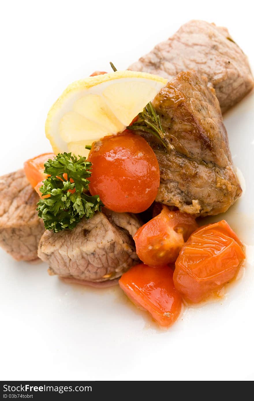 Meat with fresh tomatoes