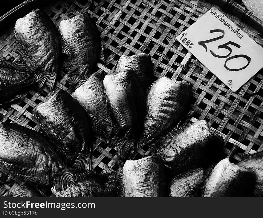 Dry Gourami fish.