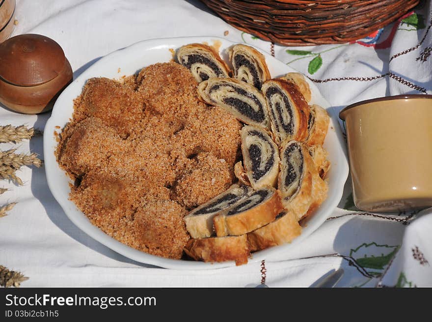 Traditional breakfast in the open at the time of harvest