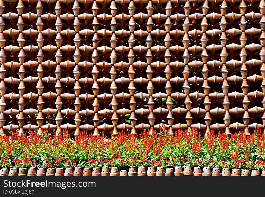 Flowerpot Pattern Wall