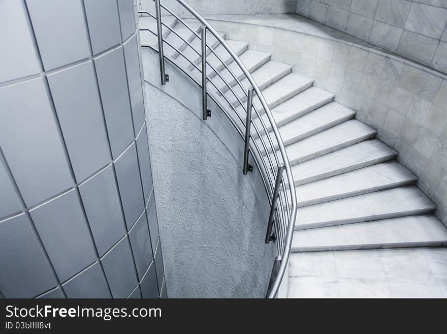 Marble staircase in shades of white