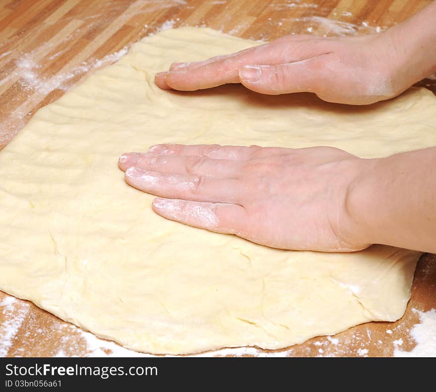 Preparing Pizza