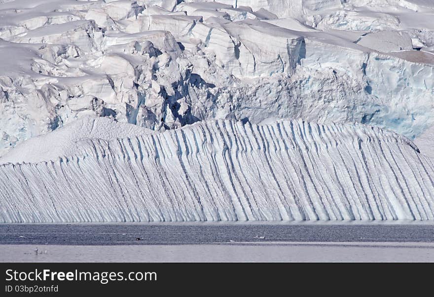 Antarctic glacier 2