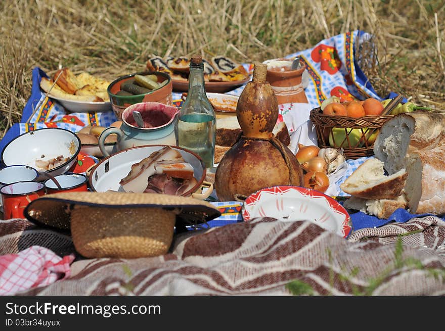 Traditional breakfast in the open at the time of harvest