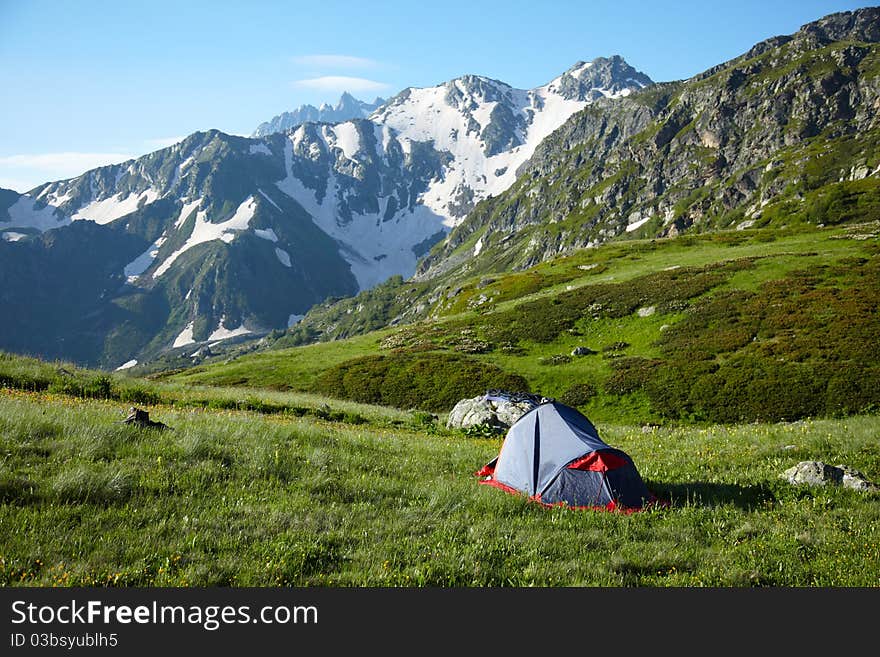 Camp in the high mountains