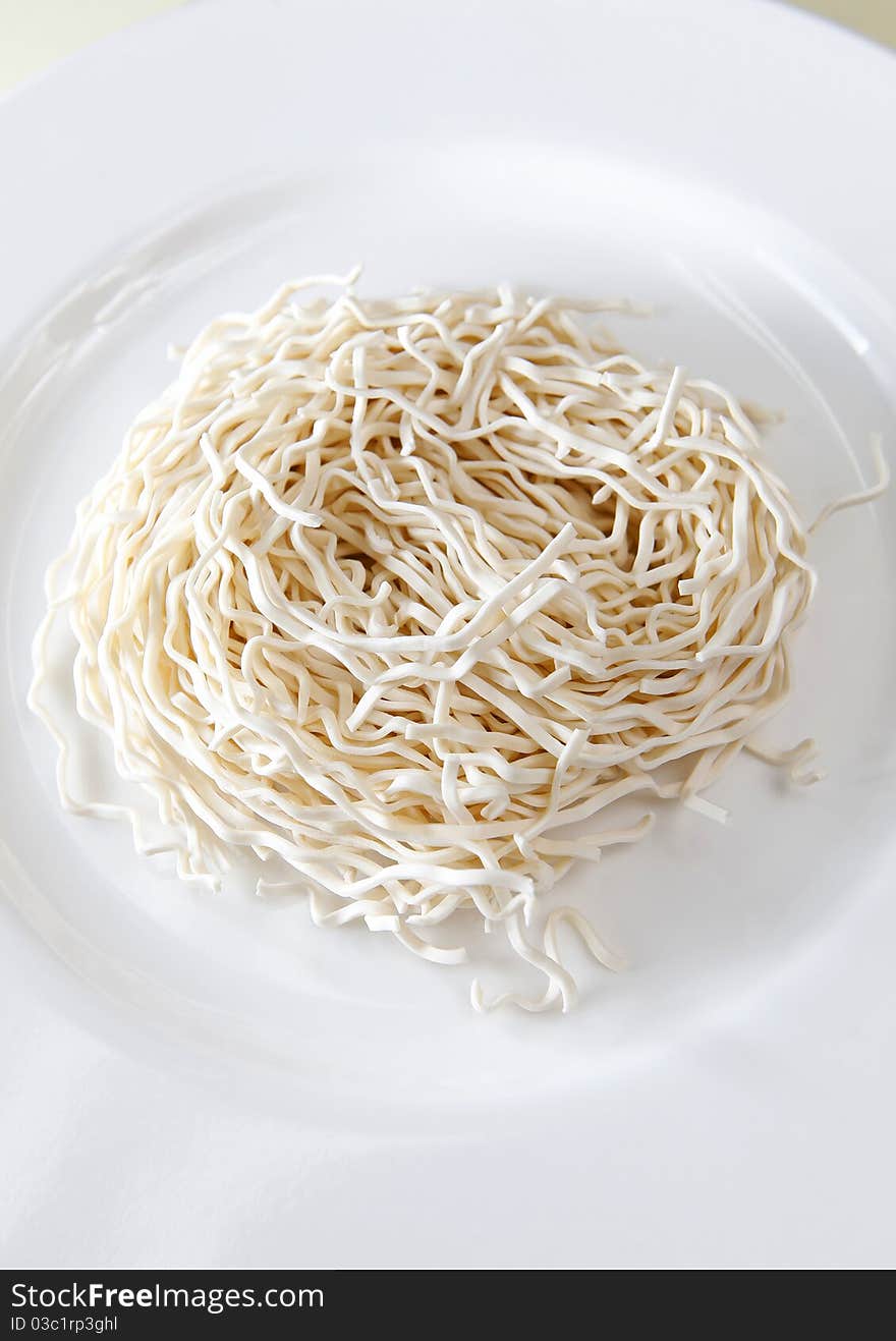 Fresh raw noodle