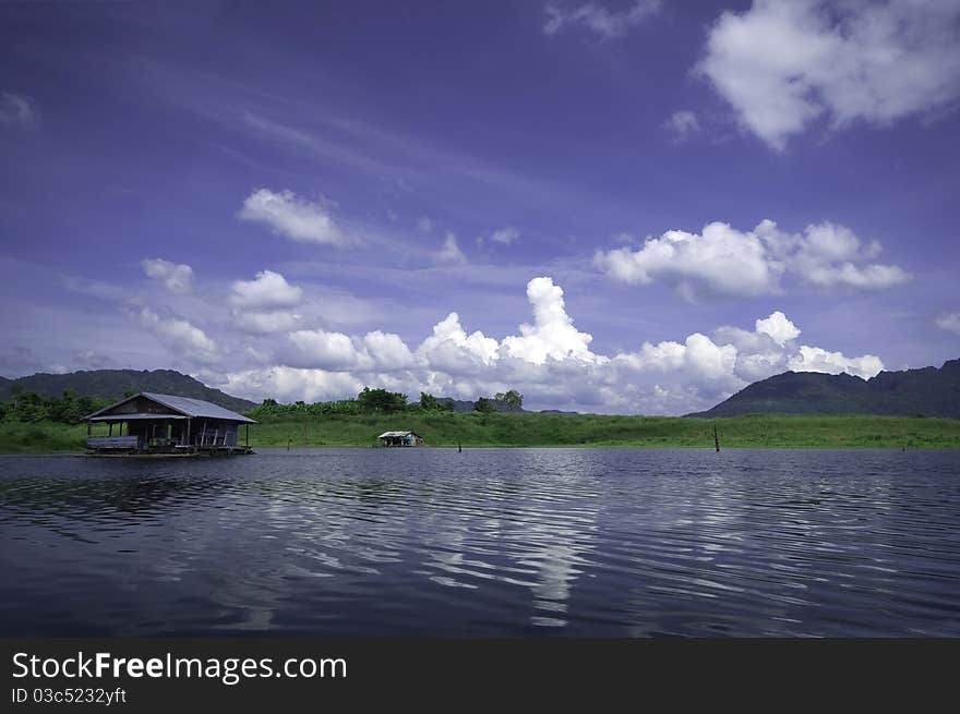 Raft in a dam