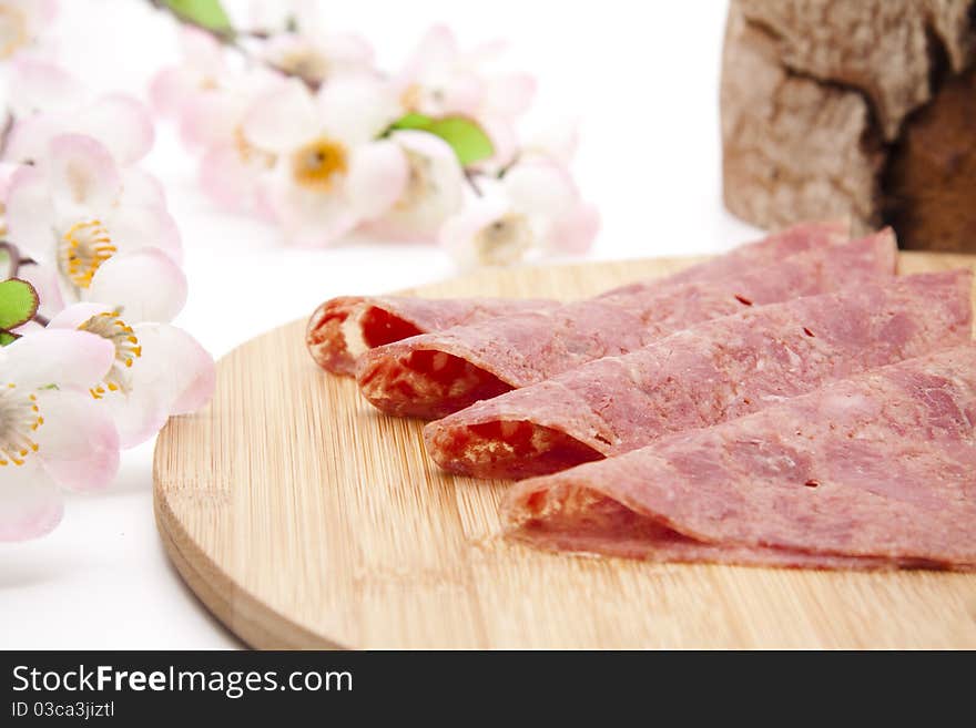 Corned beef with flower and bread